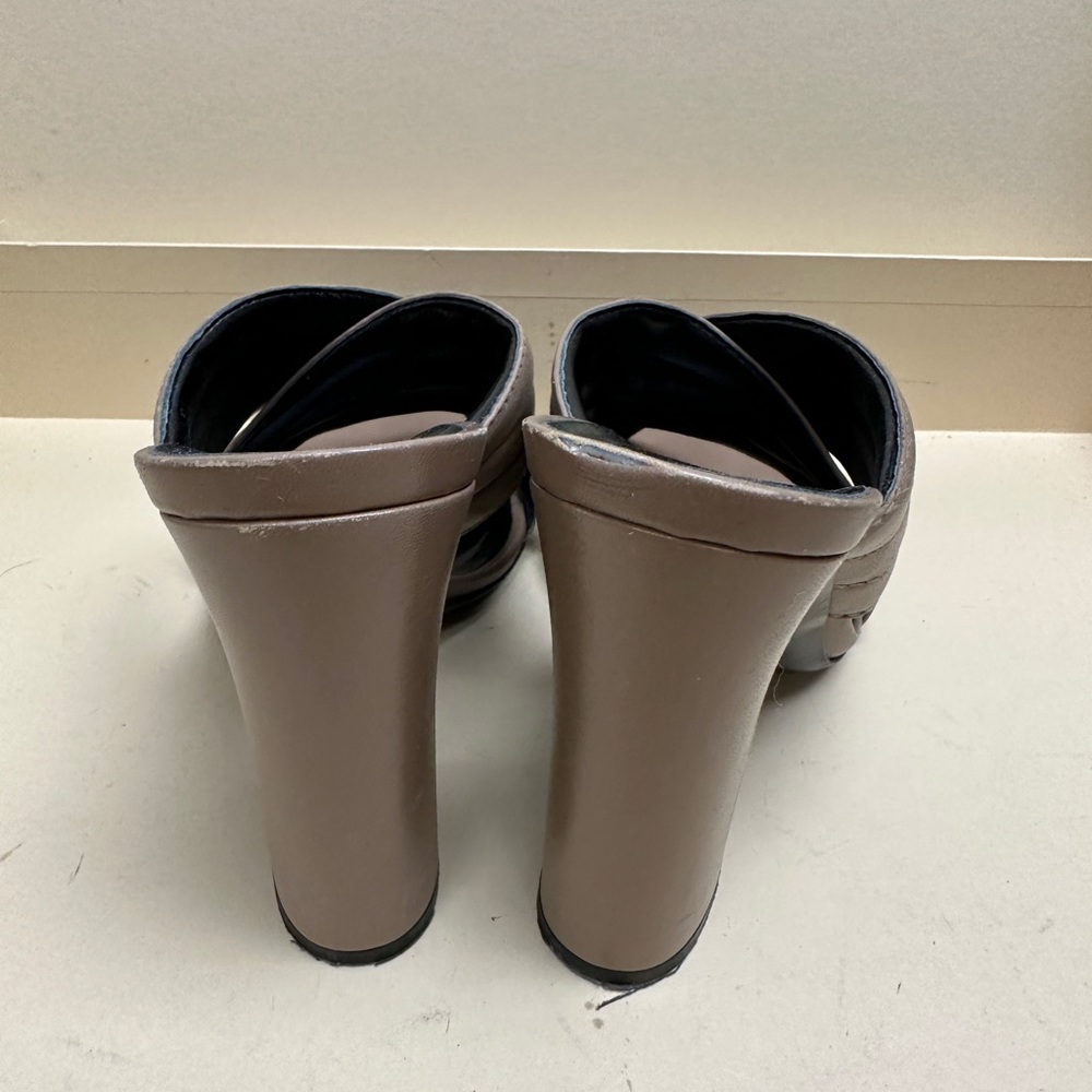 Gucci Heel Sandals - Picture 7 of 8